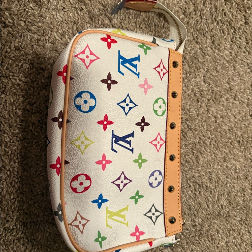 Dupe Louis Vuitton White Multicolor Monogram Clutch